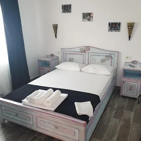 Guest house Casa Kalu 3*