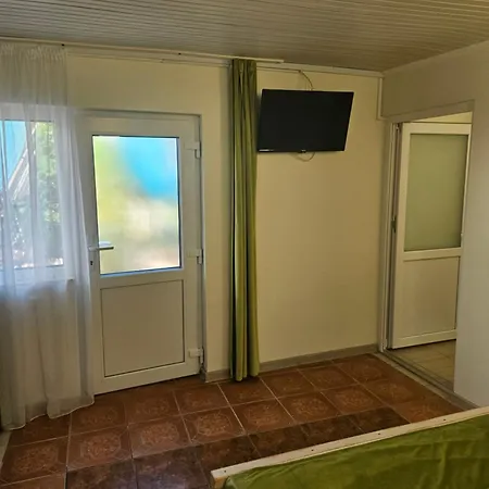 Guest house Casa Kalu 3*